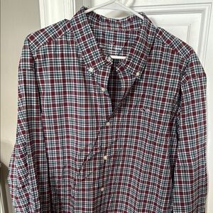 Vineyard Vines Red and White Casual Button Down Shirt